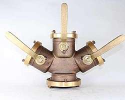 Mangueira combate a incêndio Mangueira combate a incêndio